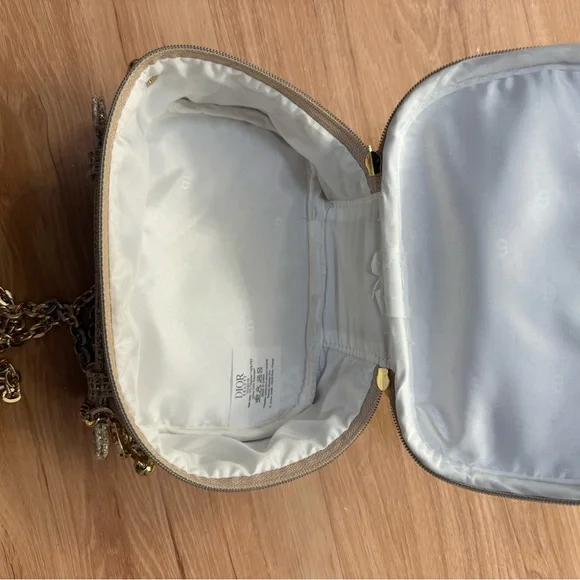 Dior Tan/Gold Woven Cosmetic Bag with Gold Chain - Picture 4 of 6